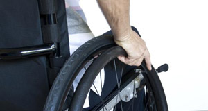 150226_Usuario-de-silla-de-ruedas